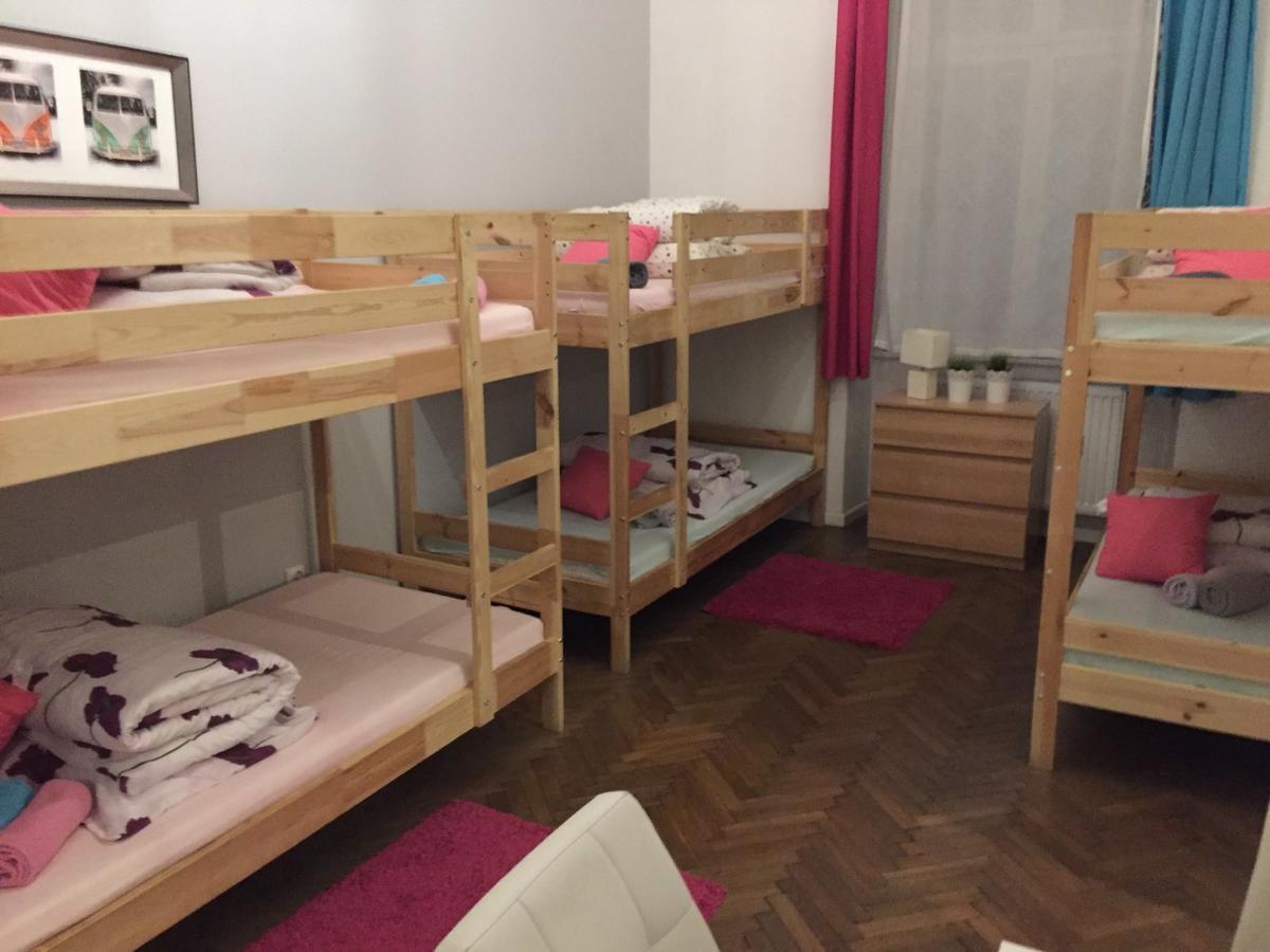 Hostel Wiktoria Krasków Εξωτερικό φωτογραφία